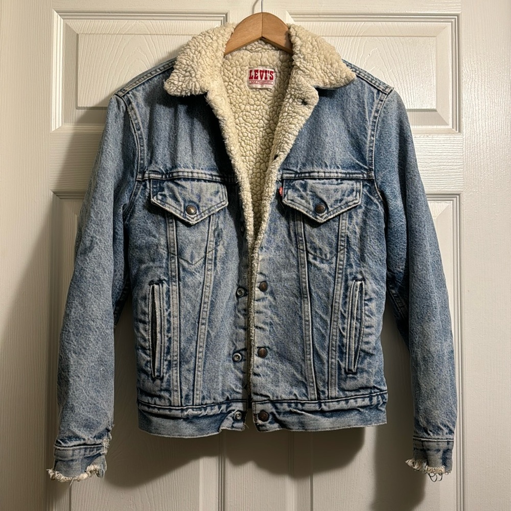 Vintage Levi's San Francisco Sherpa-Lined Denim Trucker Jacket Women’s Size M